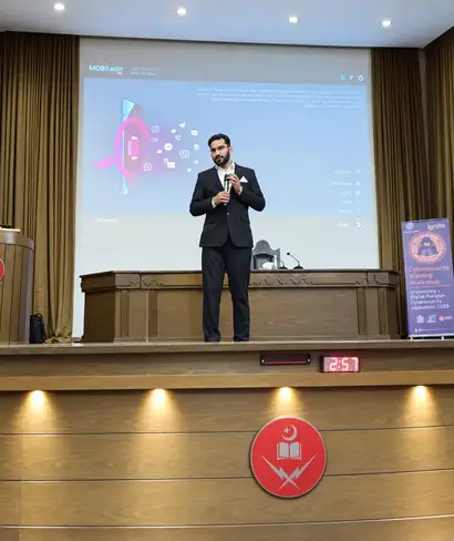Mehmood Ali delivering professional cybersecurity training